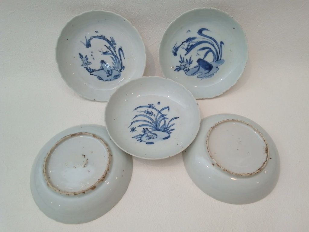 陶芸品／磁器　古染付　かえる絵皿　10枚